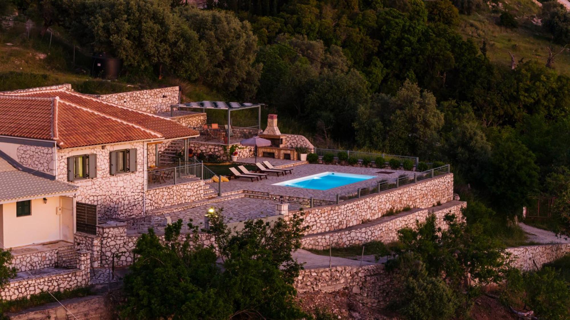 Villa Aurora Athánion Exterior foto